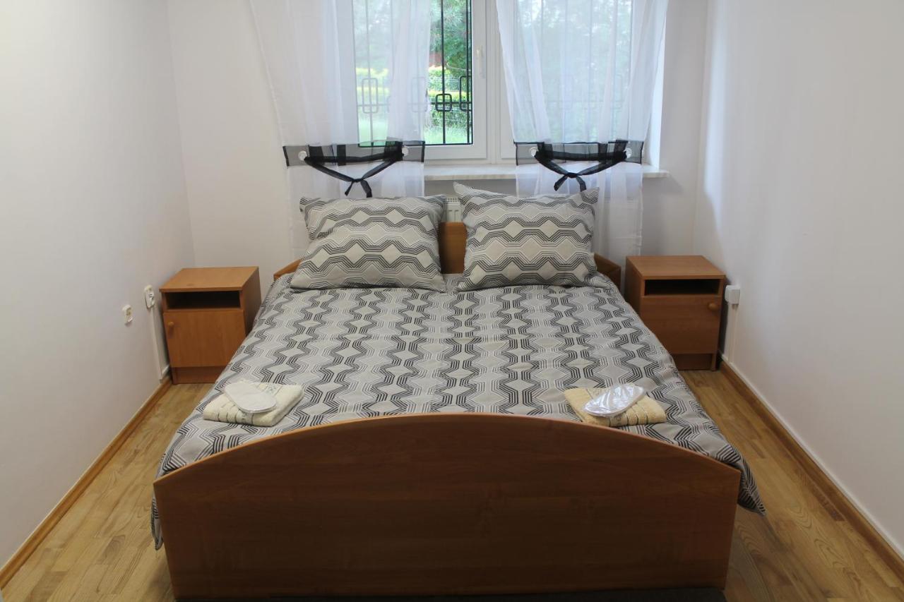 Saska Ochota Forest Guest House วอร์ซอ ภายนอก รูปภาพ
