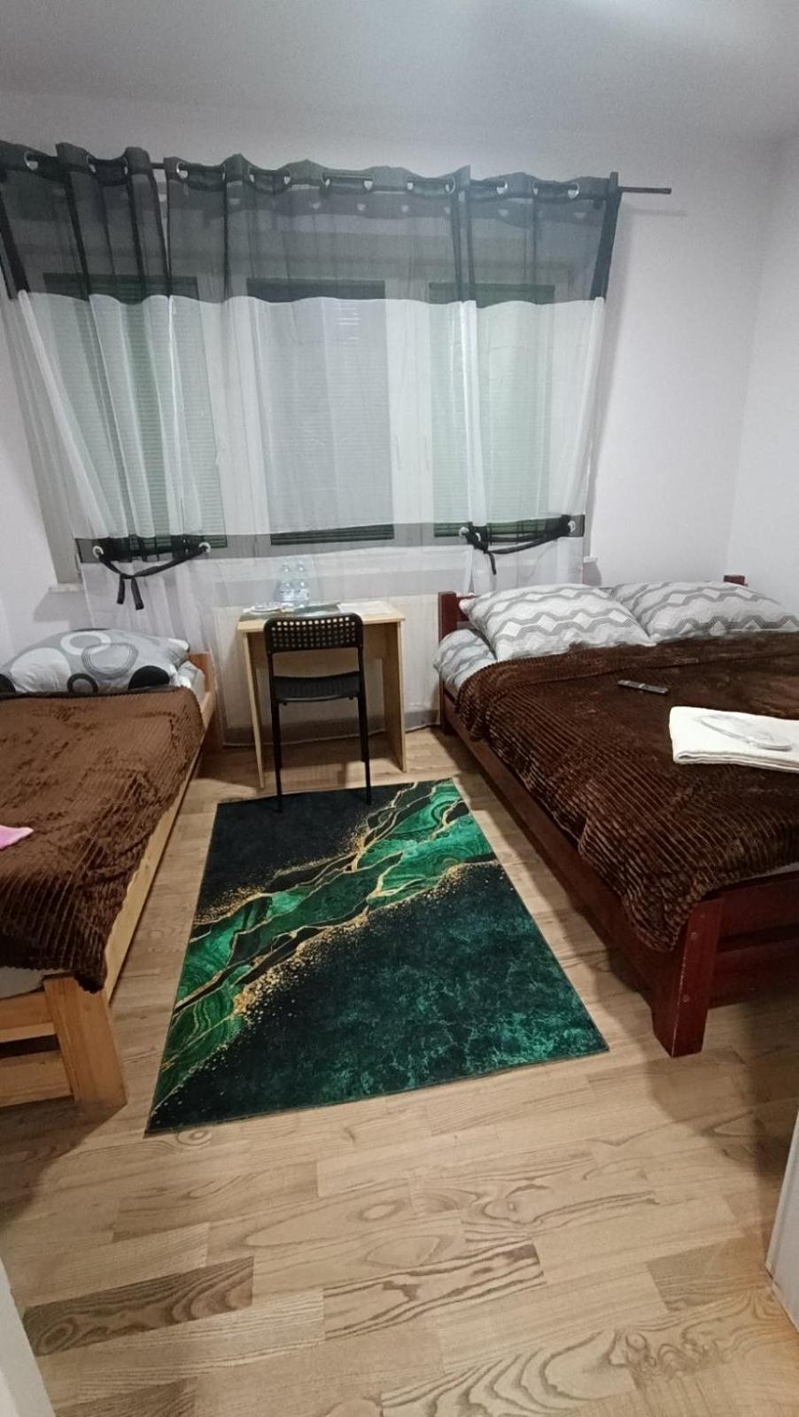 Saska Ochota Forest Guest House วอร์ซอ ภายนอก รูปภาพ